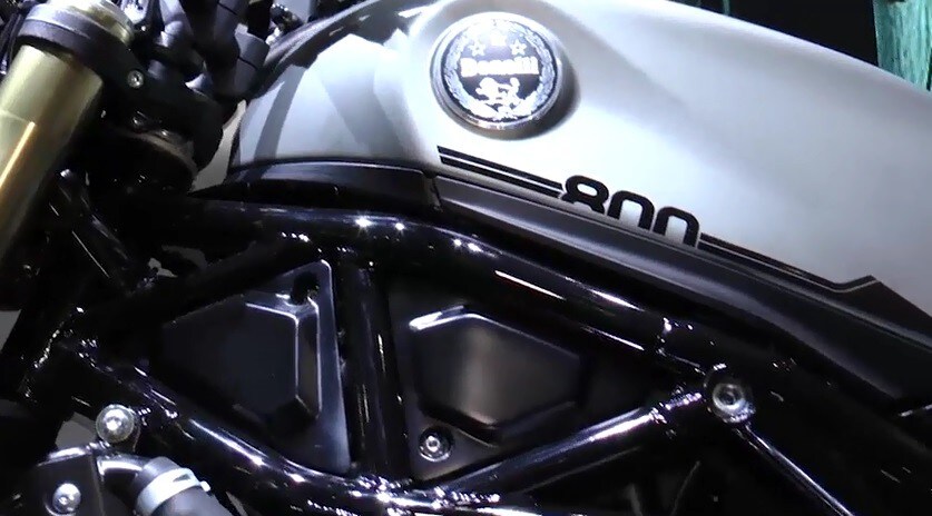 EICMA LIVE 2019: Benelli Leoncino Trail 800 VIDEO
