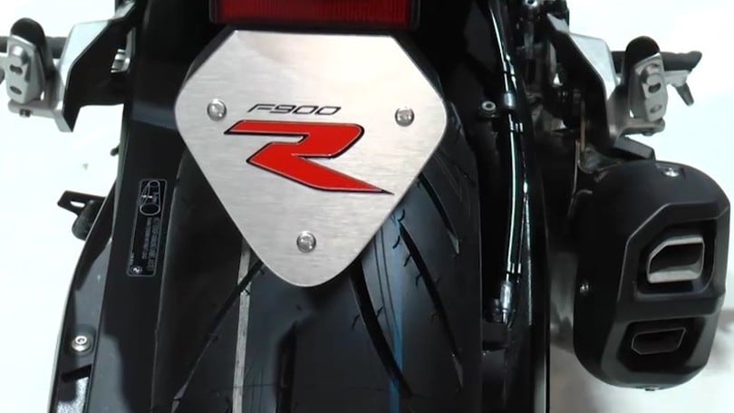 EICMA LIVE 2019: BMW F 900 R VIDEO