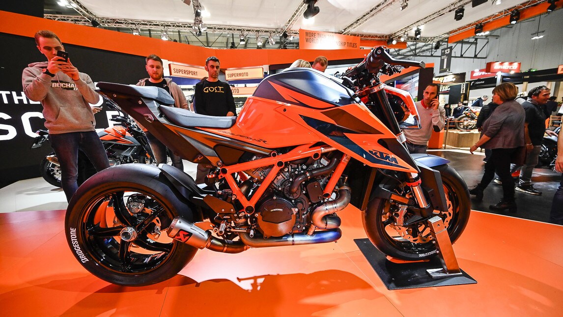 EICMA LIVE 2019: ecco KTM 890 Duke R e 1290 Super Duke R