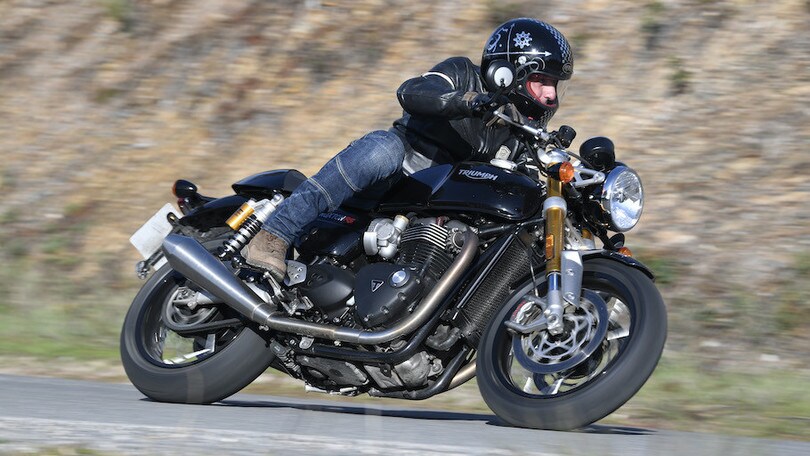 Prova Triumph Thruxton RS 2020 | LE FOTO
