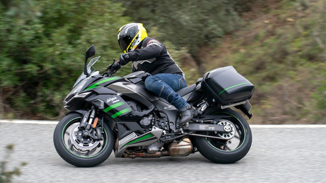 Kawasaki Ninja SX: il piacere assoluto di piegare forte