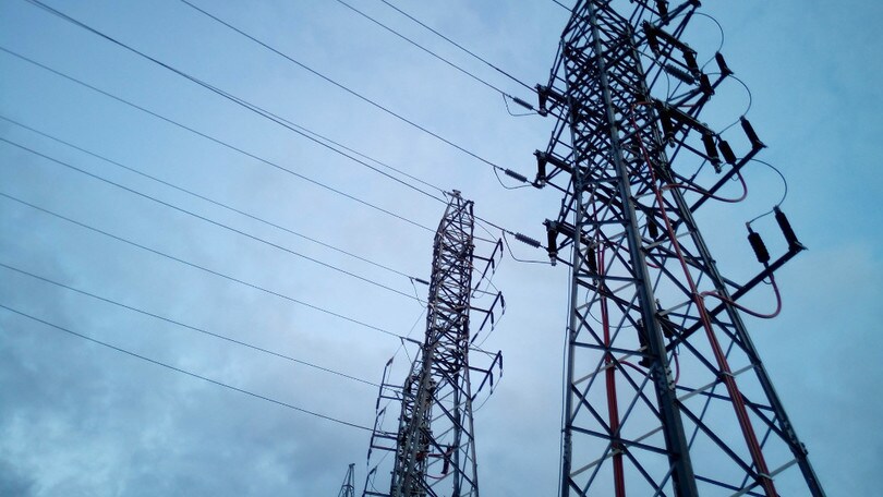 Auto e moto elettriche: la ricarica smart contro aumento rifornimenti e prezzi