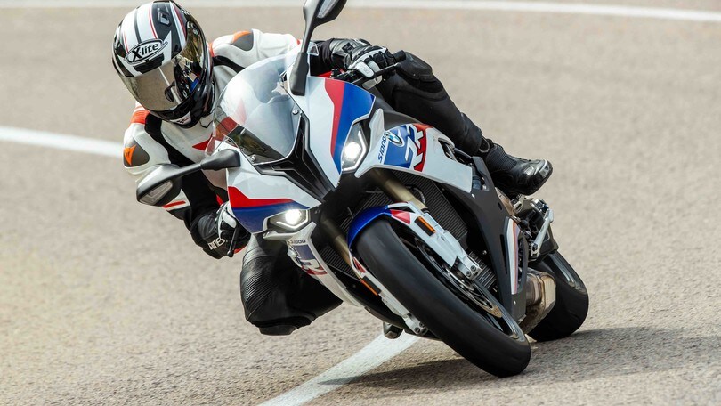 BMW S 1000 RR, LE FOTO DELLA COMPARATIVA