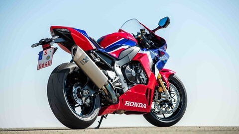 Honda CBR 1000 RR-R Fireblade SP, LE FOTO DELLA COMPARATIVA
