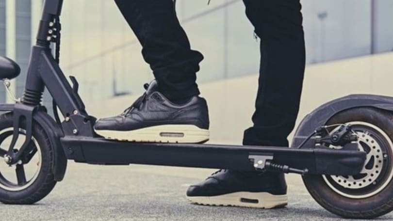 Monopattini elettrici, prima vittima in Italia