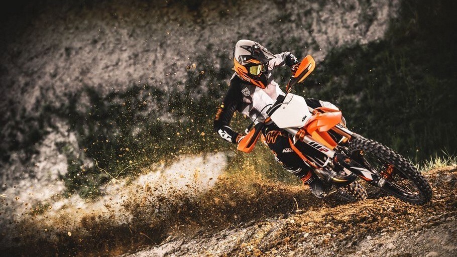 KTM svela la nuova gamma motocross SX 2021