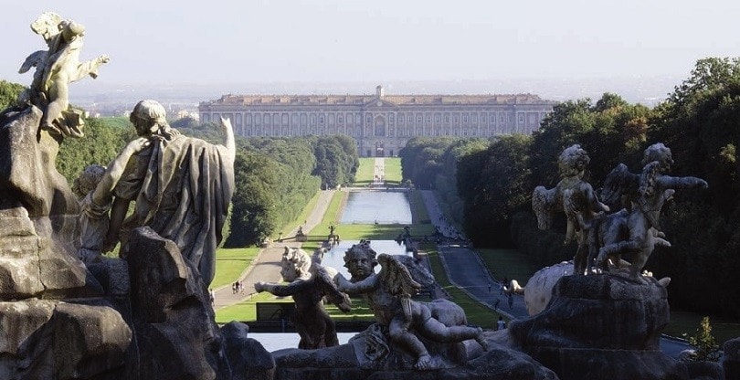 L'ammaliante Reggia di Caserta e la Casina Vanvitelliana