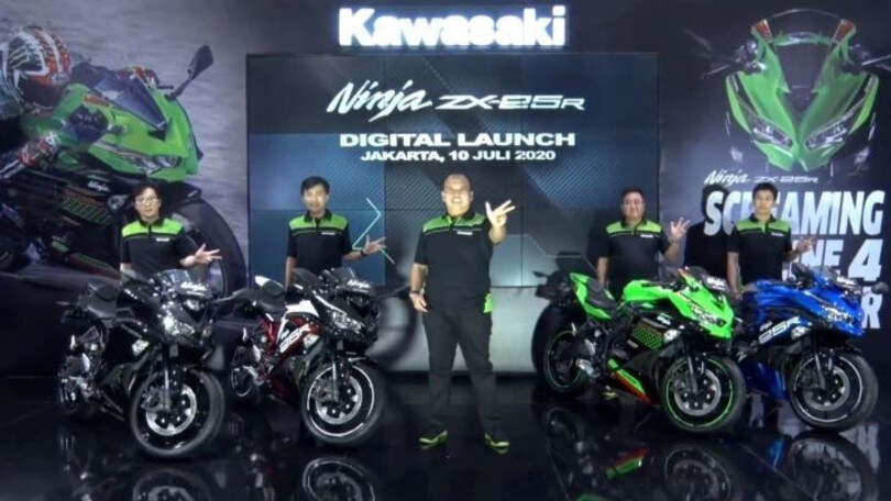 Kawasaki Ninja ZX-25R: LE FOTO