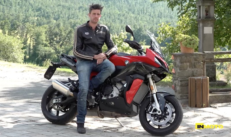 Video-prova BMW S 1000 XR: sportiva con la "schiena dritta"