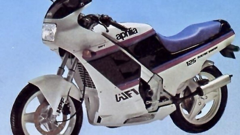 La guerra del monobraccio: quando Honda minacciò causa contro Aprilia