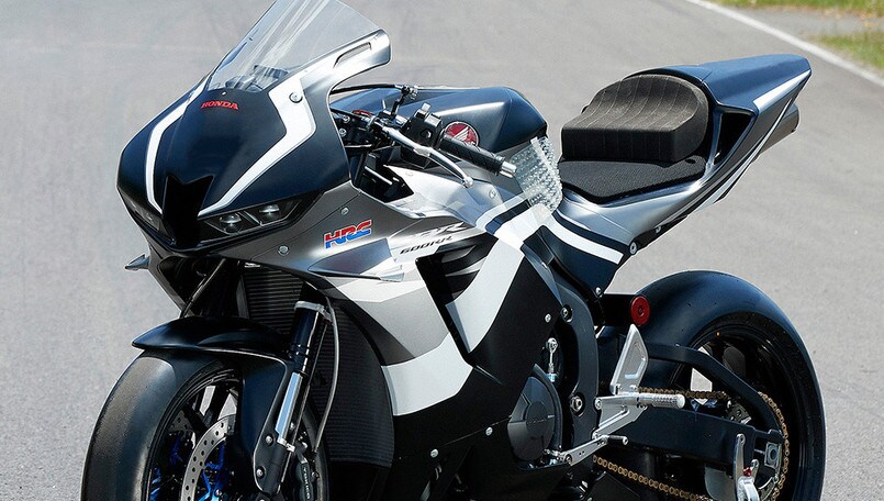 Honda CBR600RR 2021 LE FOTO