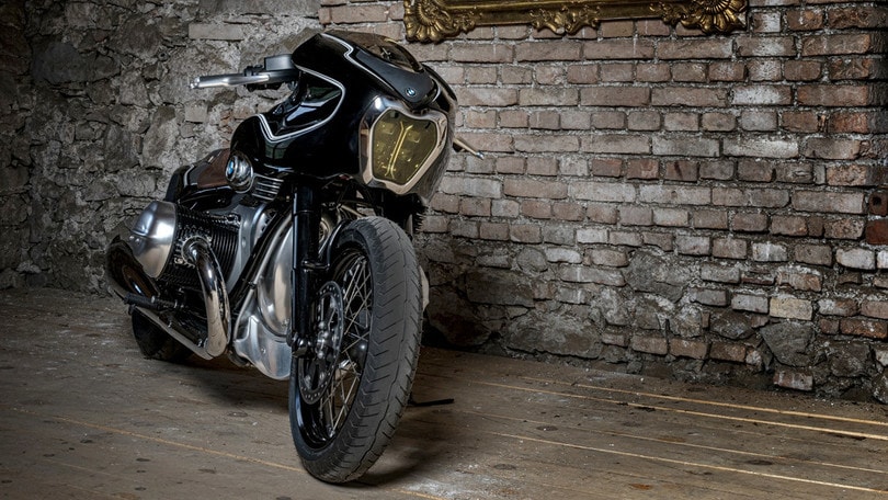 Lo stile neo-retrò della BMW R18 Blechmann - LE FOTO