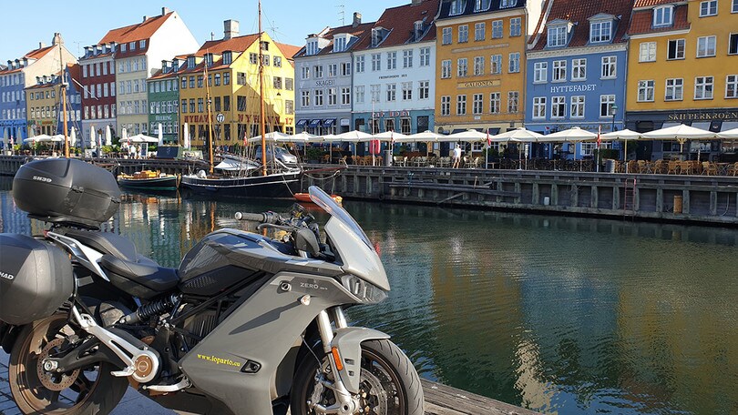 A Capo Nord con una Zero SR/S - LE FOTO