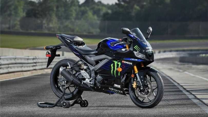 Yamaha R3 in USA la "Monster Energy" MotoGP Edition