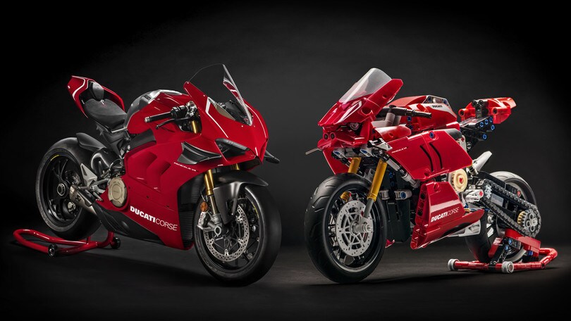 Panigale Lego: giocare in scala 1:1