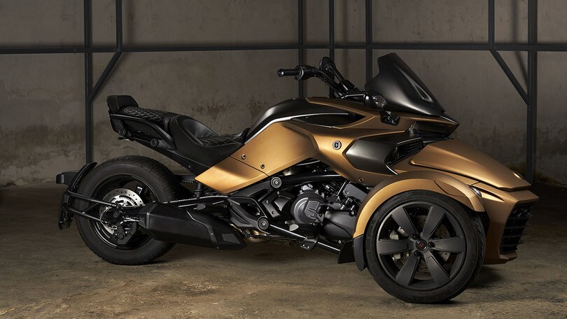 Officine GP Design trasforma una Can-Am nella Bat.81 - FOTO