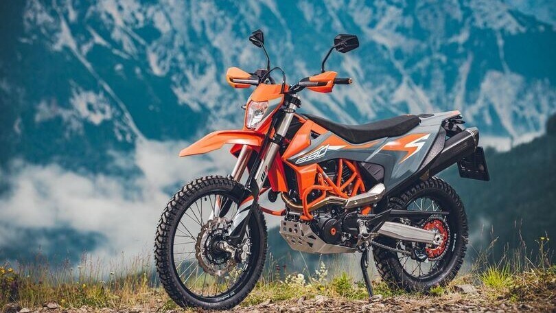 KTM 690 Enduro R 2021: FOTO