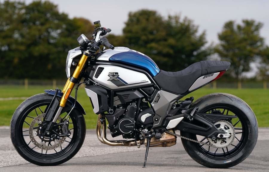 CFMoto CLX700, la naked cinese rivale della MT-07