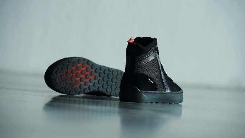 TCX, i nuovi stivaletti e sneakers per i motociclisti
