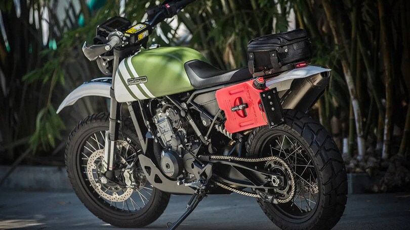 KTM 790 Adventure Urban Assault by Roland Sands Design FOTO