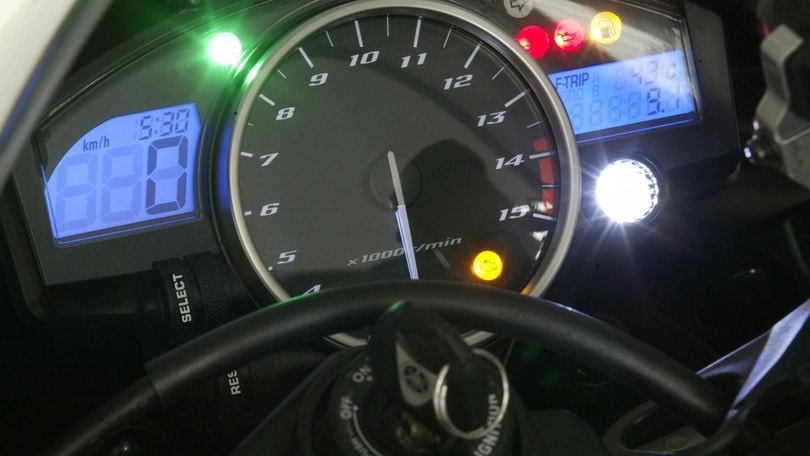 Rewind, Yamaha YZF-R1 '04 FOTO