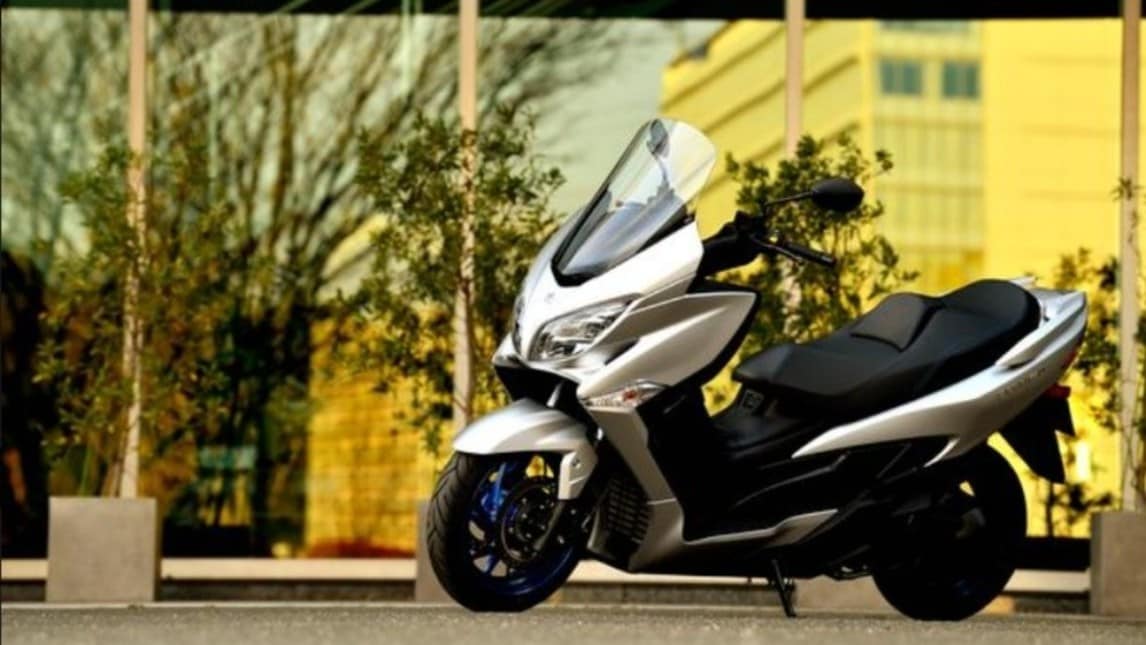 Suzuki, il nuovo Burgman 400 si presenta: ecco dove conoscerlo