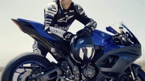 Yamaha R7 le FOTO