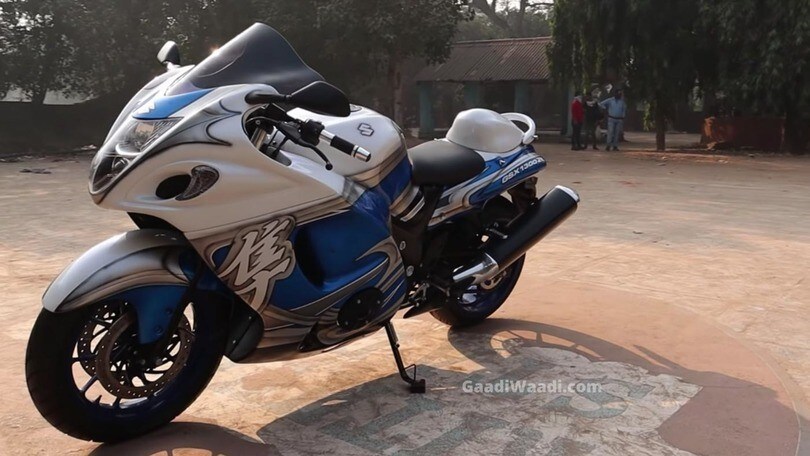 La Suzuki Hayabusa "nata" da una Bajaj Pulsar FOTO