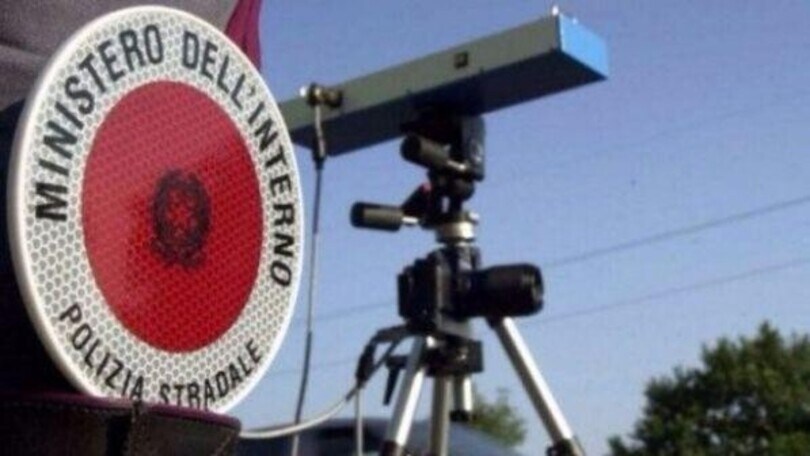 In città come al TT: l'autovelox lo becca a 140 orari