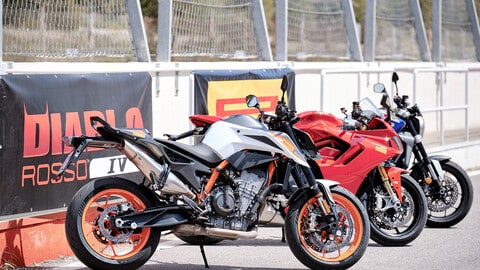Test Pirelli Diablo Rosso IV FOTO