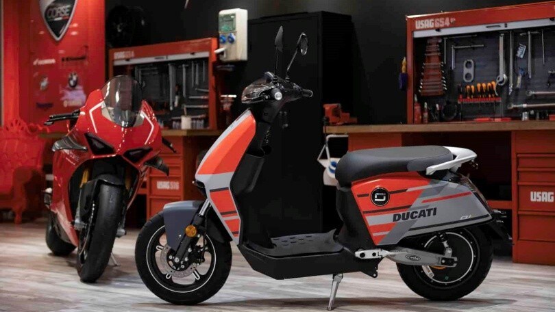 Super Soco CUx Ducati: lo scooter Special Edition 'figlio' della Panigale V4