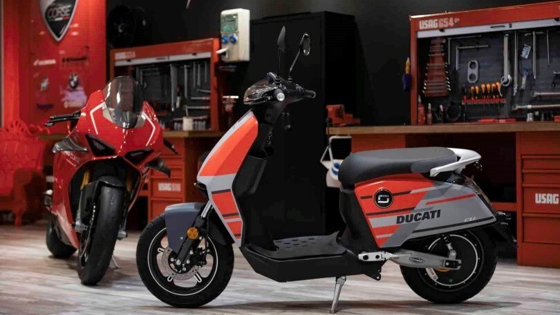 Super Soco CUx Ducati: lo scooter Special Edition 'figlio' della Panigale V4
