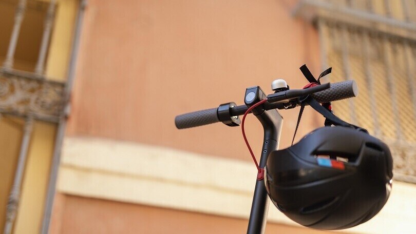 Allarme monopattini a Torino: 50 multe al giorno e incidenti in aumento