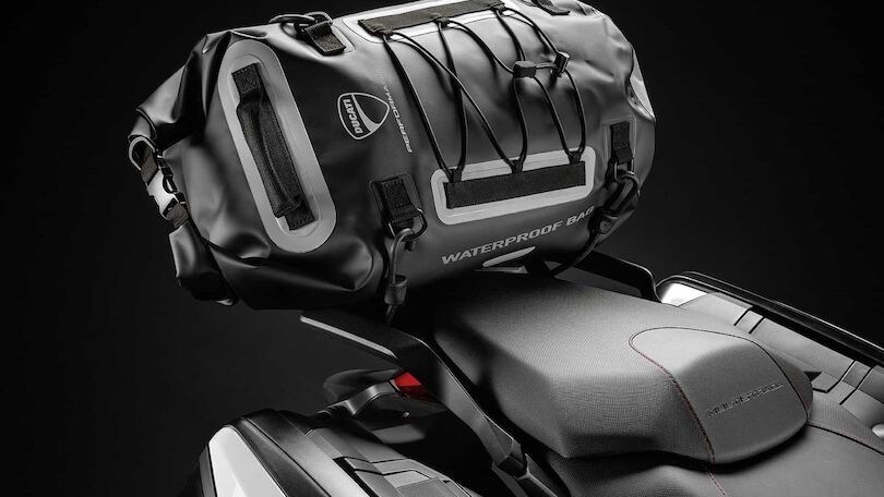 Ducati, accessori Touring dal catalogo Performance