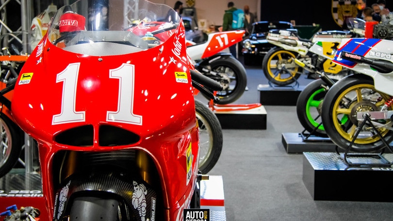 Le grandi moto d'epoca italiane sfilano a Padova