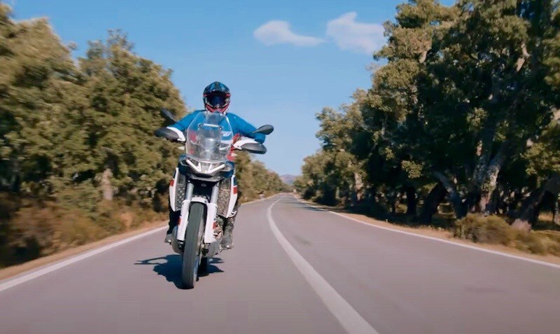 Aprilia Tuareg 660: "Un supporto per chi ha voglia di esplorare"