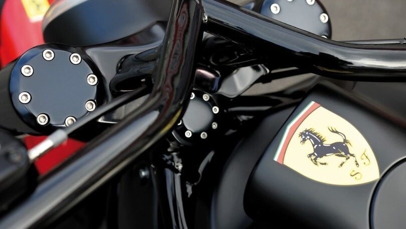 Harley-Davidson Night Rod "625 Scaglietti" by X-Trem Custombikes