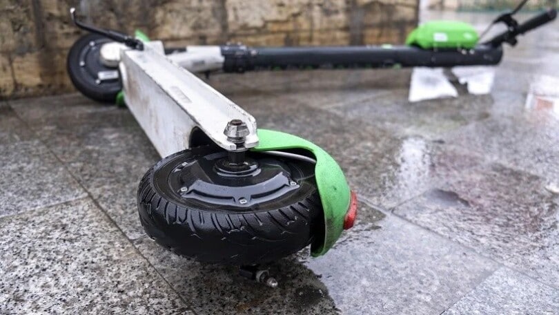 Monopattini elettrici a Roma: a settembre +400% di incidenti gravi