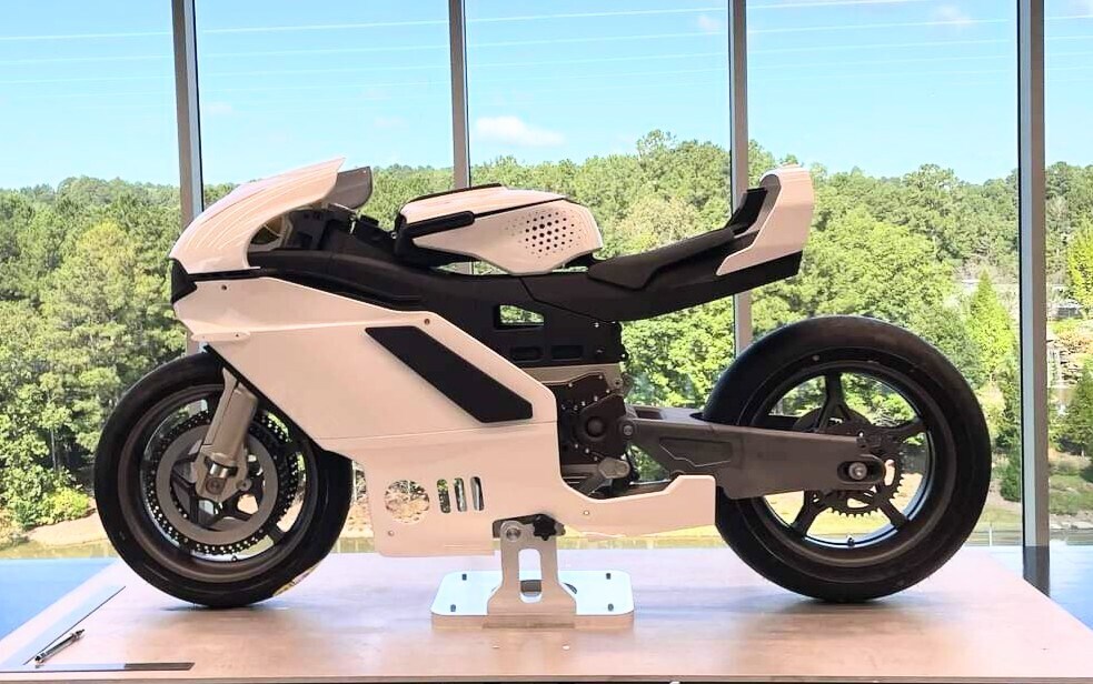 Ducati Supermono: Terblanche rinnova un mito