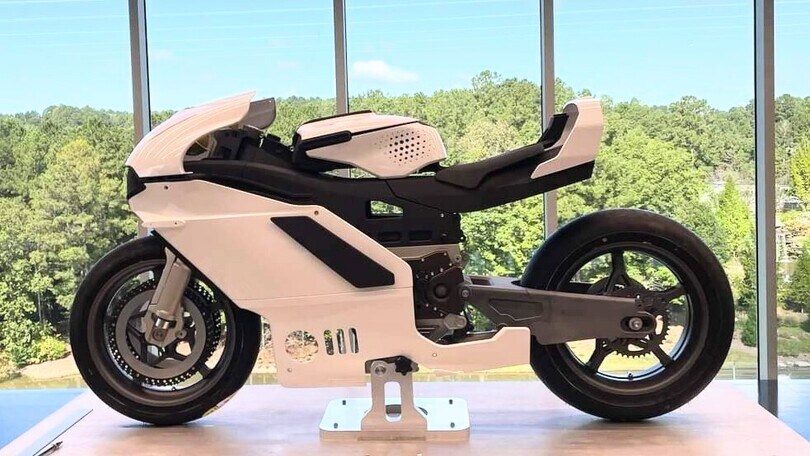 Ducati Supermono: Terblanche rinnova un mito