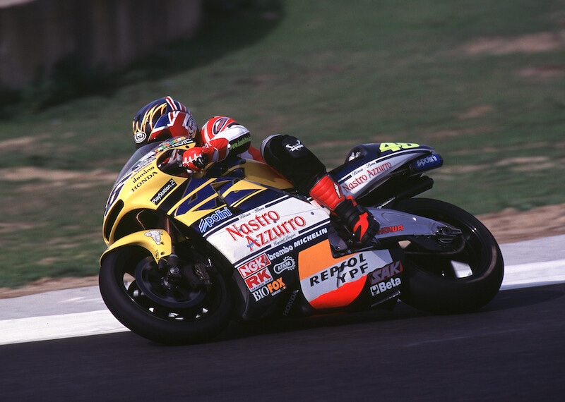 Honda NSR 500: la prova (e la storia) di una belva d'altri tempi