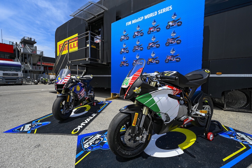 Pirelli, nuova gamma Diablo con misure da 10 e 12 pollici