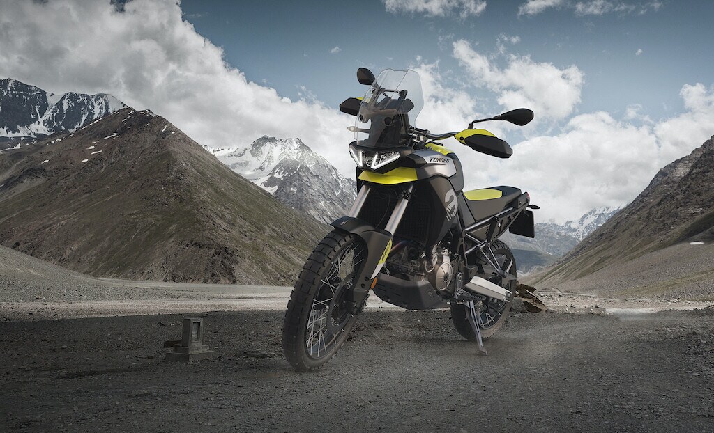 Aprilia Tuareg 660, dal 3 novembre aperte le prenotazioni: tre le colorazioni