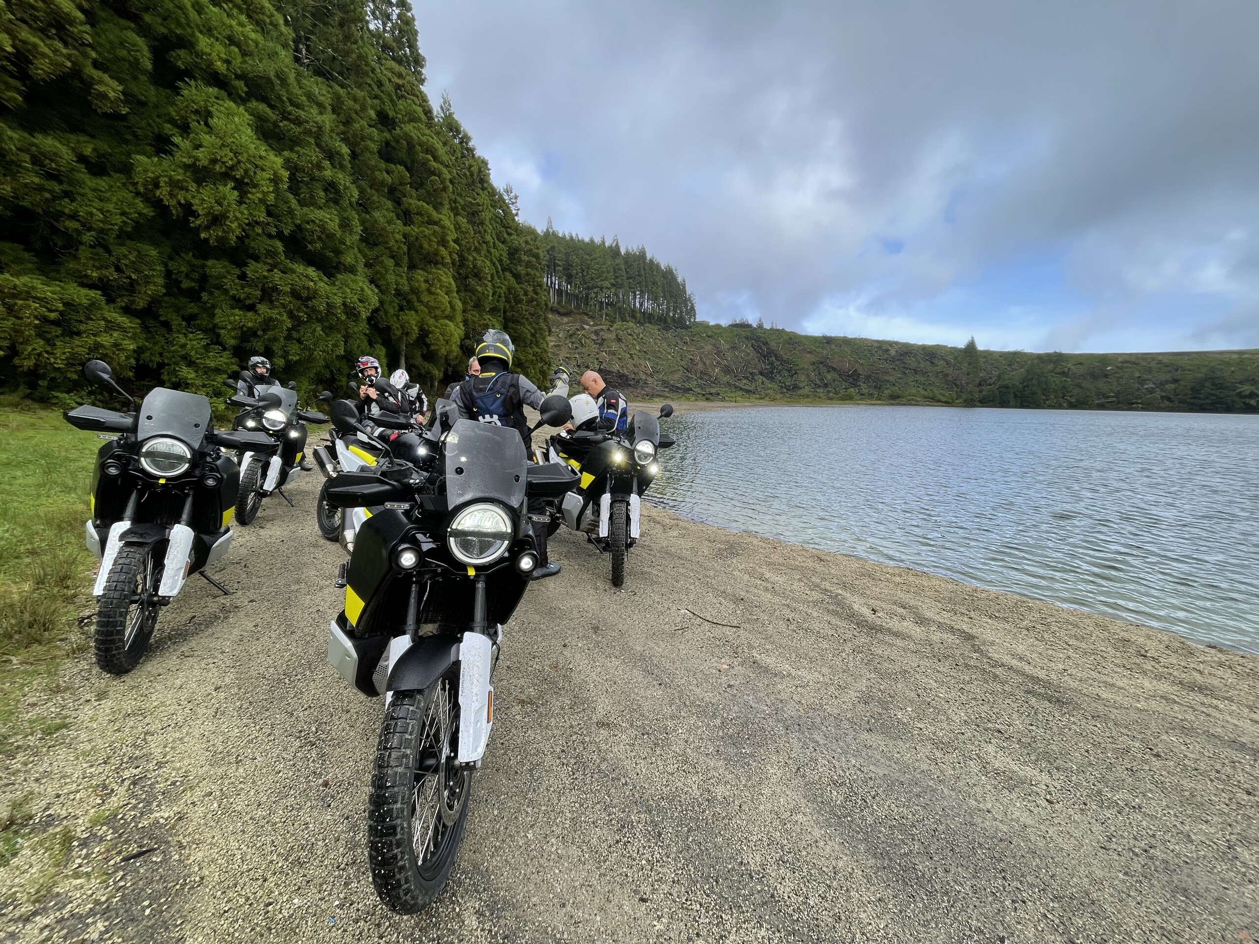 Prova Husqvarna Norden 901: primo impressioni in sella alla nuova Enduro