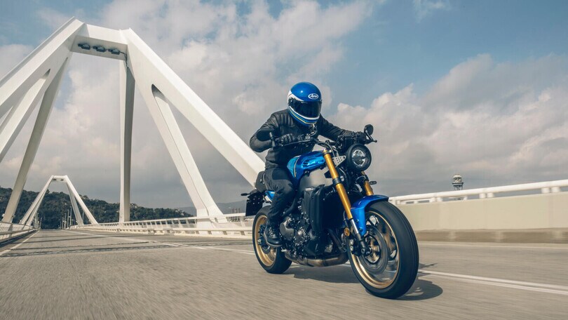 Nuova Yamaha XSR900 2022 FOTO