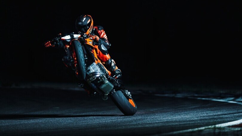 KTM, Novembre Naked per le novità 2022: la Super Duke Evo in arrivo