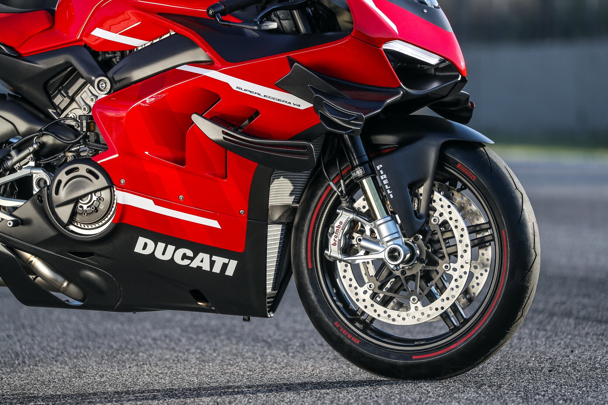 Aerodinamica della moto: forme e soluzioni per sfidare il Dio del vento