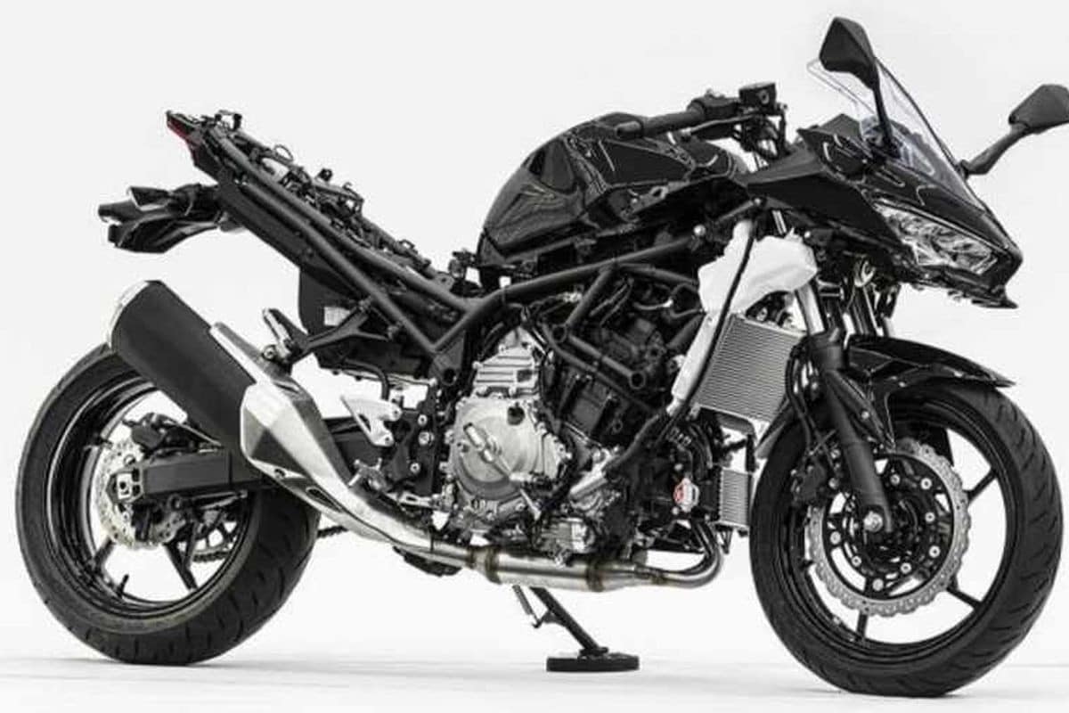 Kawasaki: EICMA sarà la volta della prima "verdona" ibrida