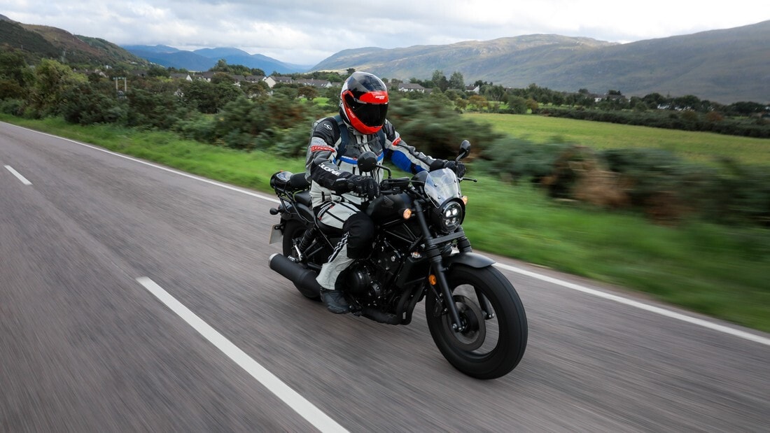 Super Test gamma Honda 500 my 2022 in Scozia: FOTO