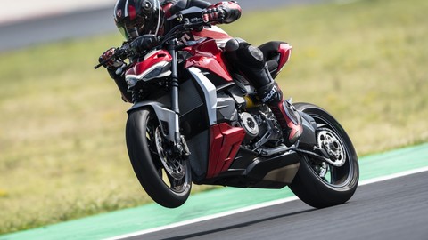 Ducati Streetfighter V2, LE FOTO